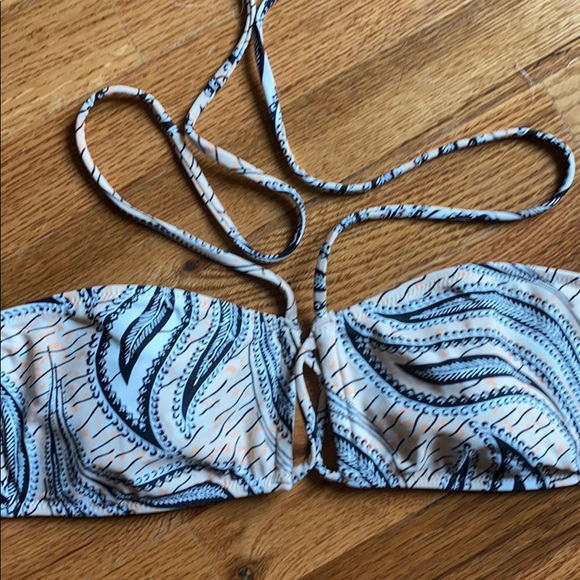 Volcom bikini top - Picture 2 of 3